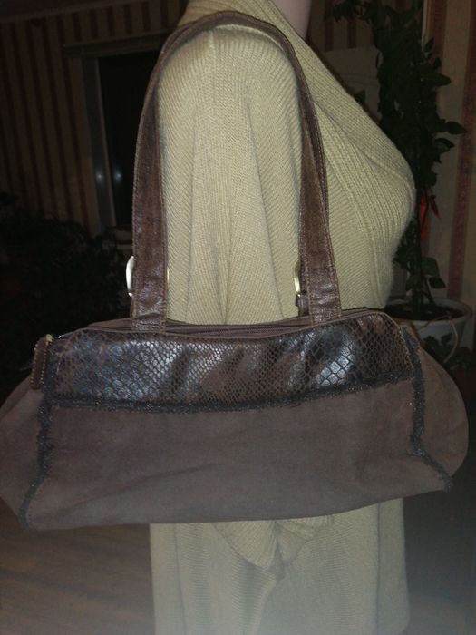 Сумка коричневая под замш с вставкой под змеиный принт