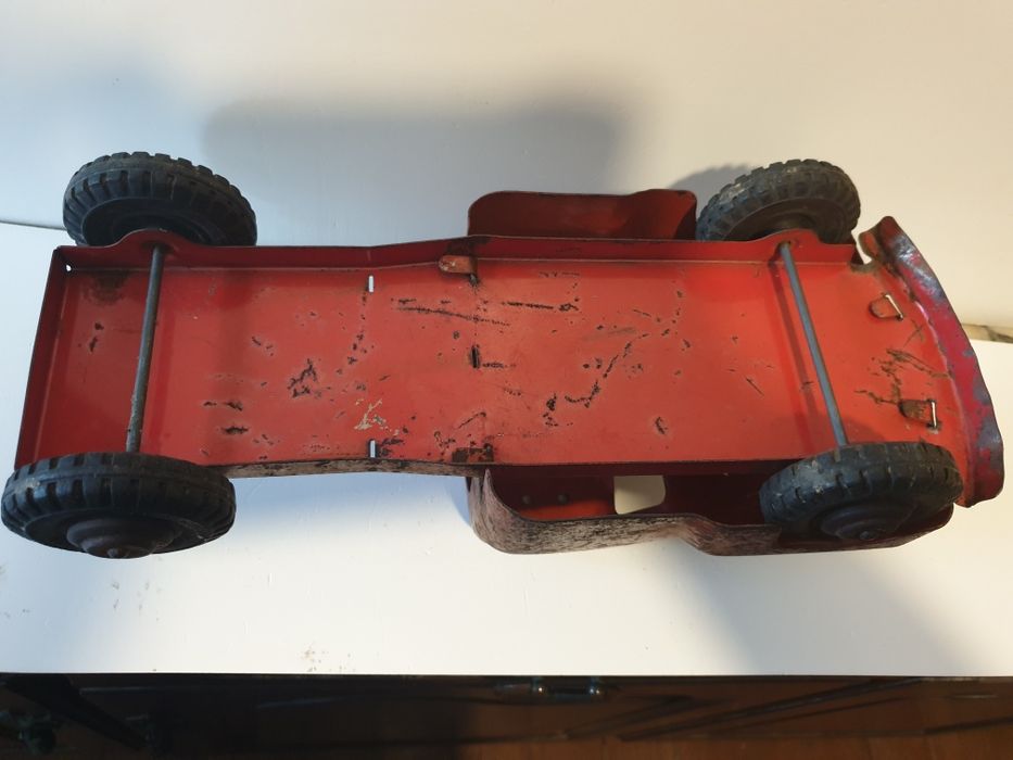 Antigo brinquedo em chapa camião de reboque americano Toy Truck