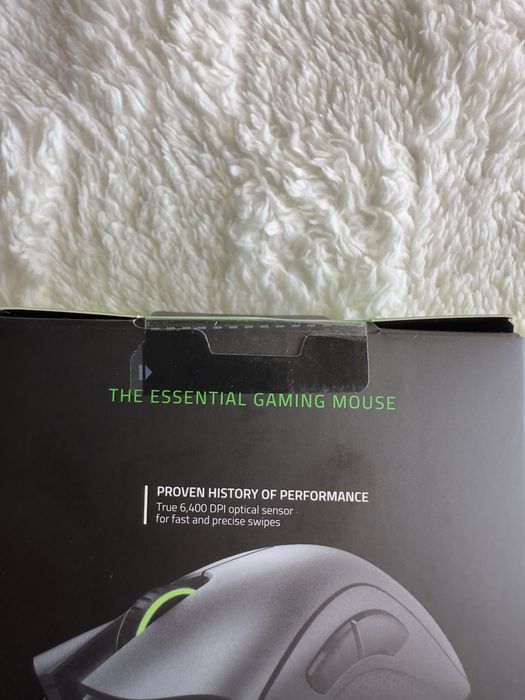 Razer DeathAdder Essential NOVO, selada (Gaming Mouse)