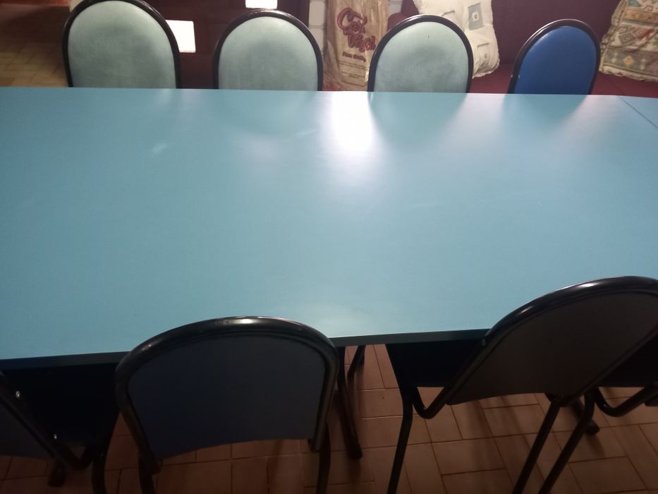 Mesa grandes dimensões