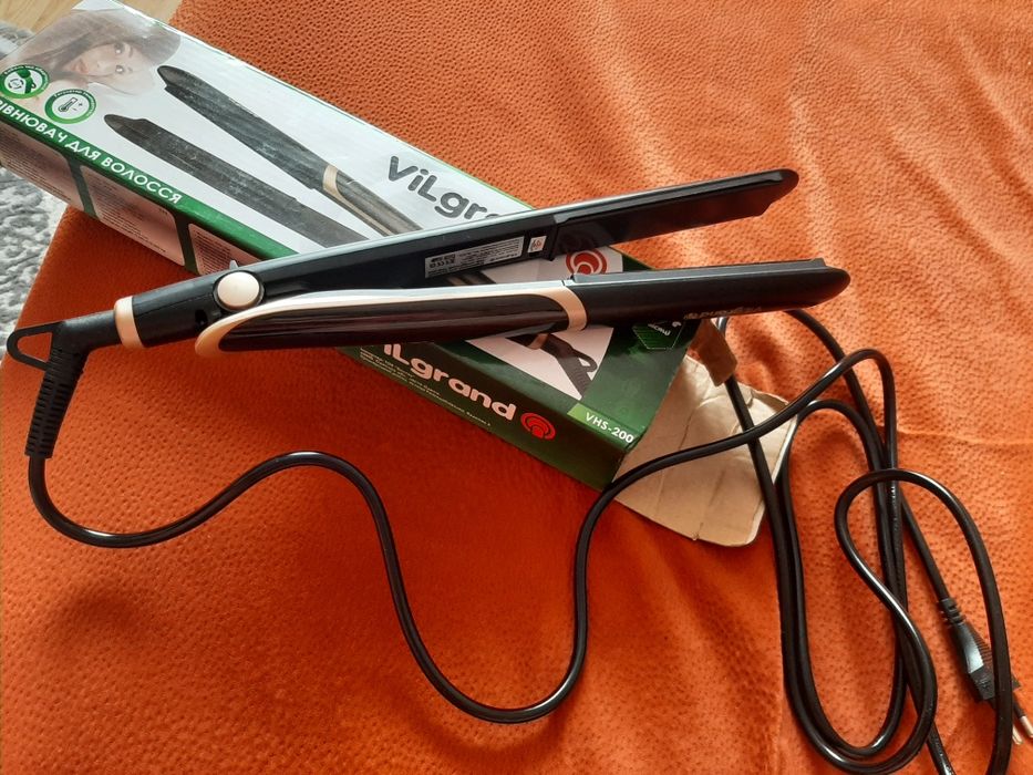 Вирівнювач для волосся(плойка)