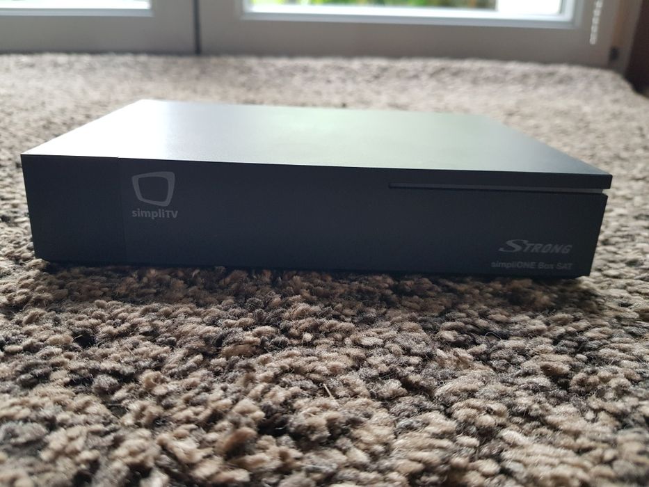 Strong SimpliONE odbiornik telewizji
