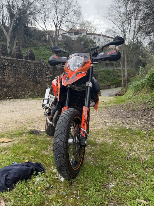 KTM 690 supermoto 2010