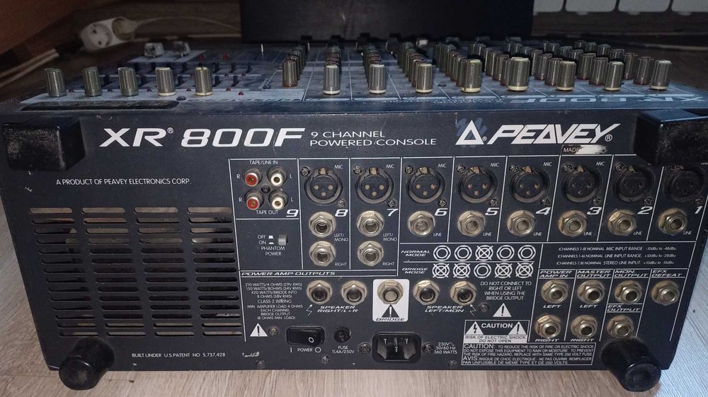 Peavey XR800F mikser audio