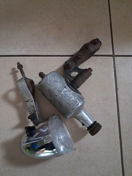 Dynamo i lampka do starego roweru