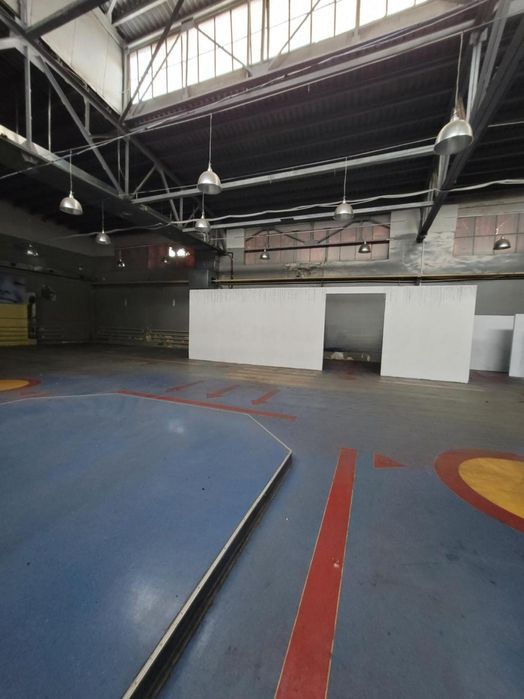 Оренда приміщення 935м2 перший поверх