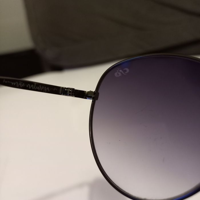 Oculos de sol feminino edição limitada Brasil