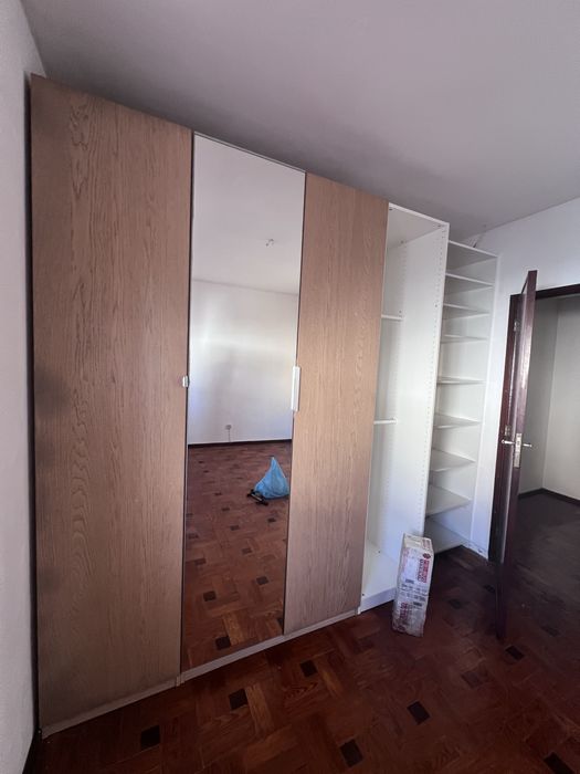 Movel castanho pinho