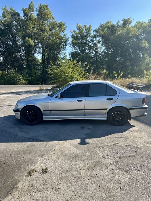 Продам BMW  e36