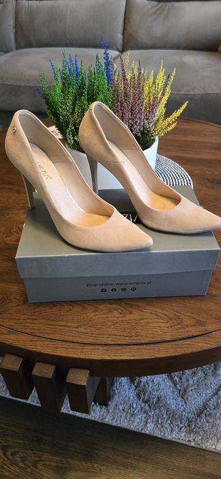 Buty beżowe Venezia 40