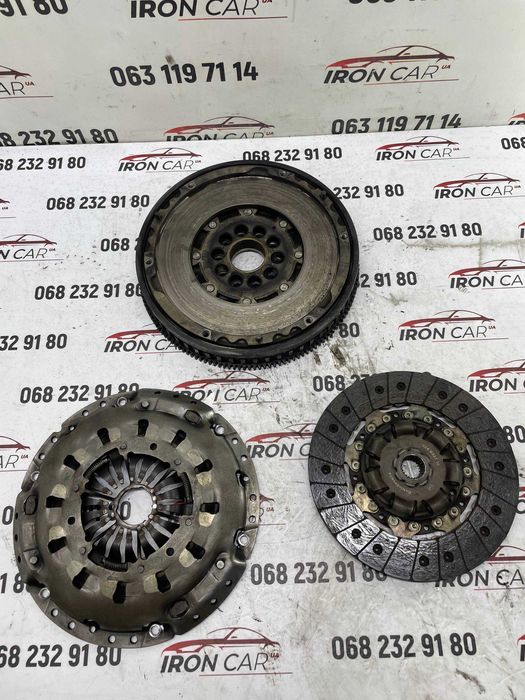 Комплект зчеплення Volvo V70 S80 S60 XC90 2.4 TD 324032710