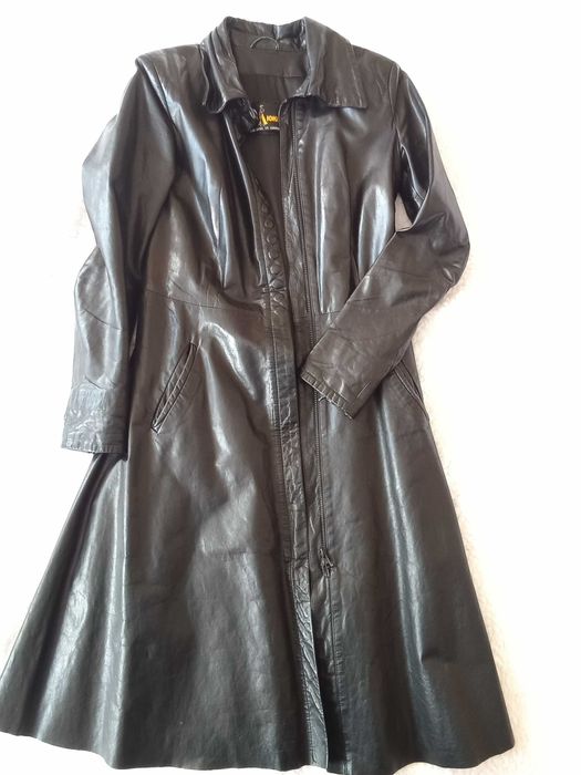 Жіночий плащ натуральна шкіра р46-48коричневий утеплений