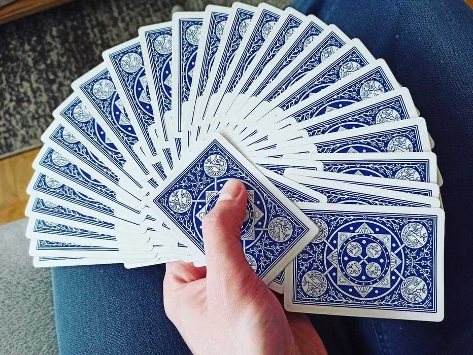 Доставка 0 грн! Гральні карти Aviator, Bicycle, Tally-Ho, Bee