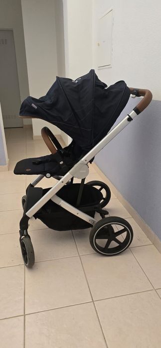 Carrinho de bebé (com opção de ovo)