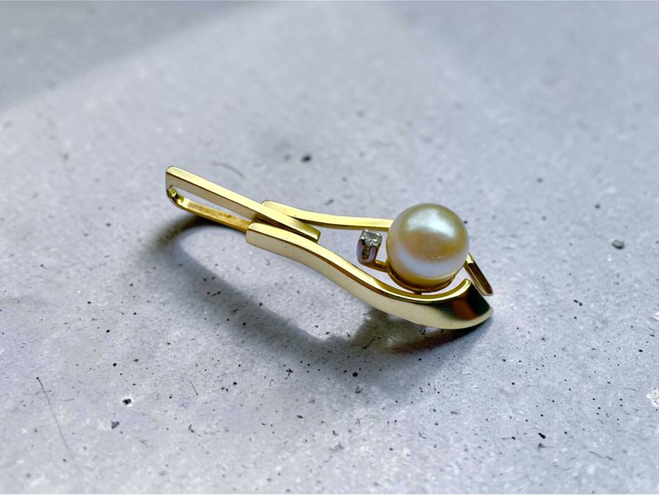 Złota przywieszka z perłą i cyrkonią – próba 585 / 2,95 g p197