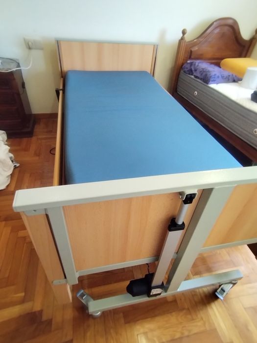 Cama articulada como nova