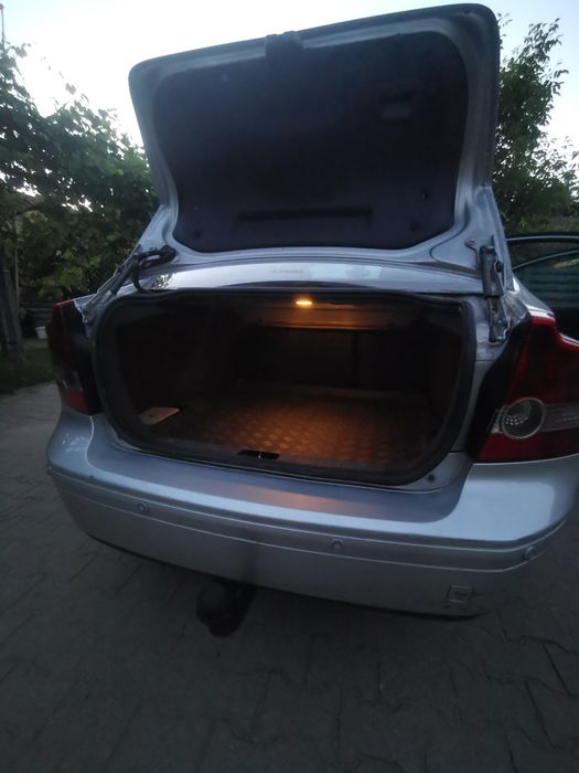 Samochód osobowy Volvo s40 2.0 diesel  z hakiem