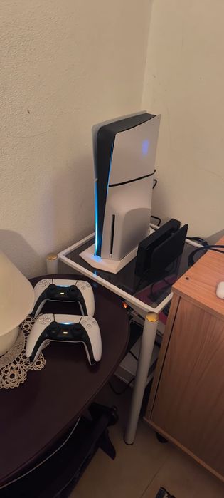 PlayStation 5 - Semi Novo.