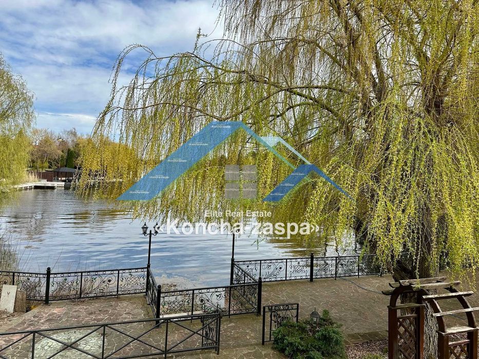 Дом в КГ на дамбе с выходом на Днепр. Конча Заспа. Козин