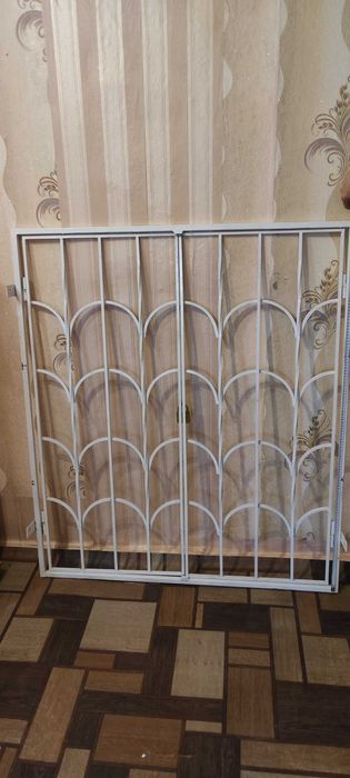 Решітка під замок