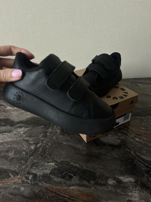 Детские кроссовки adidas