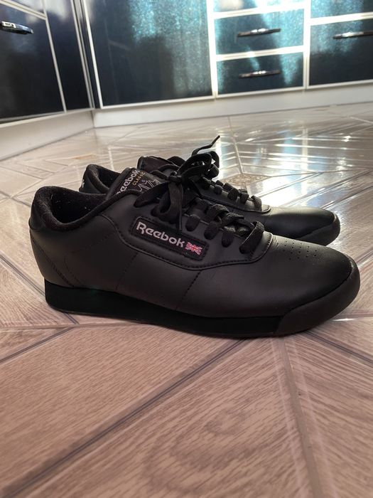Кросівки Reebok унісекс.