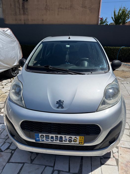 Carro Peugeot 107