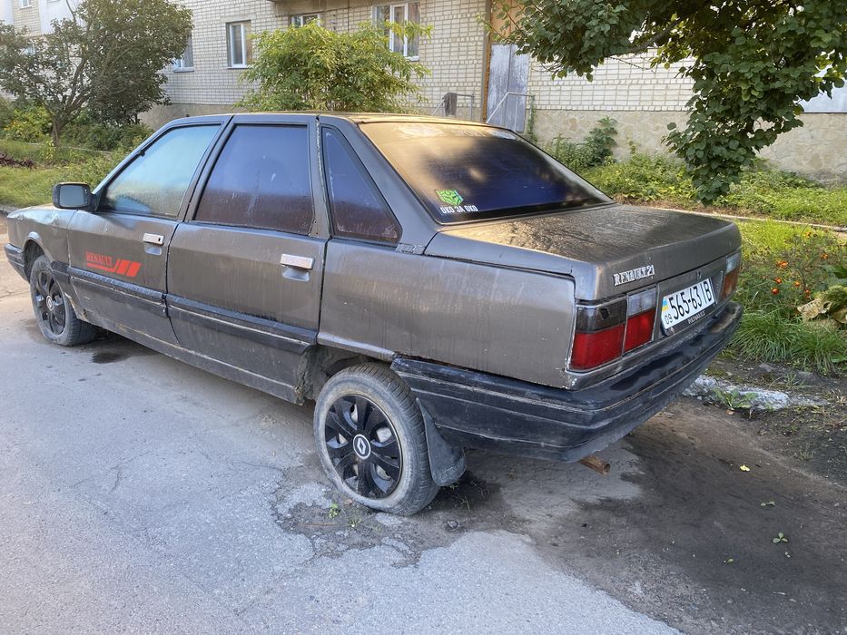 Терміново.! Продам Рено 21  1.7 газ/бензин ( можливий обмін )