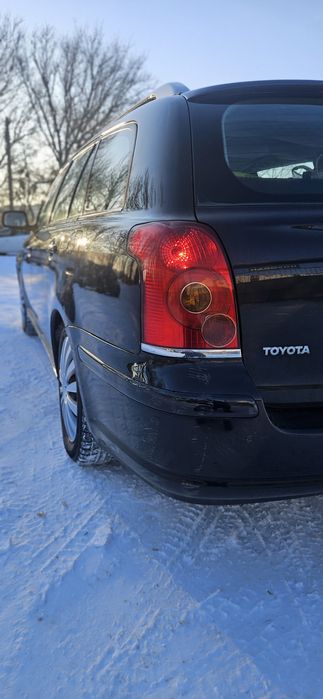 Toyota Avensis 2006 рік 2.0 дизель для військових