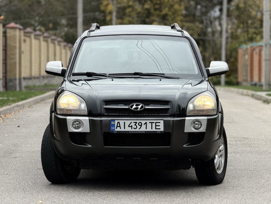 Hyundai Tucson, автомат, газ/бензин, полный привод