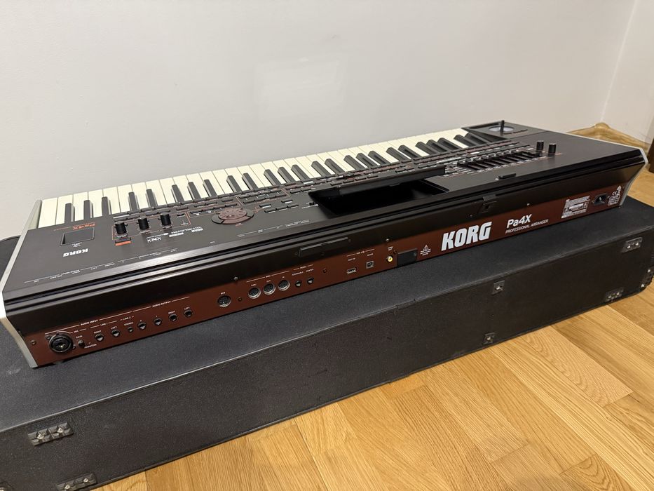 Korg Pa4x International 61 klawiszy