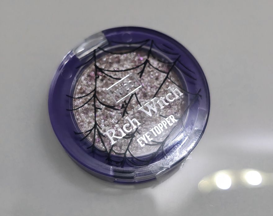 Wibo topper do powiek Rich Witch nowy