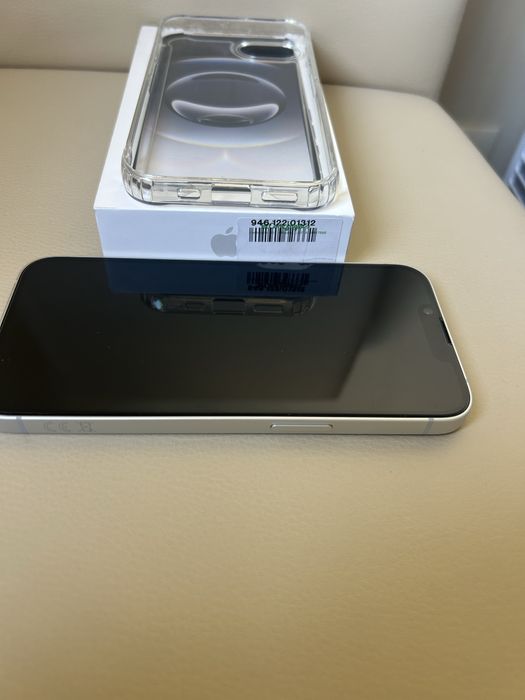 Iphone 16 e com capa e vidro utilizado 1 dia
