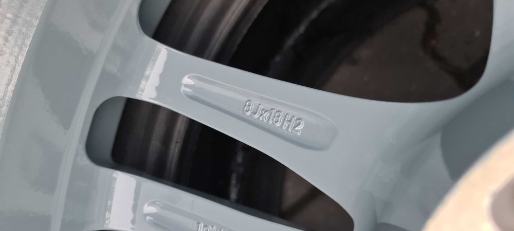 Felgi aluminiowe Dezent 18" 5x112 8j et39 Skoda Seat Vw Audi Cupra itp