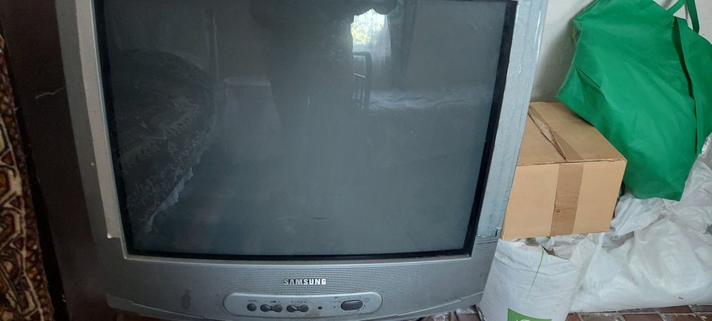 Телевізор samsung