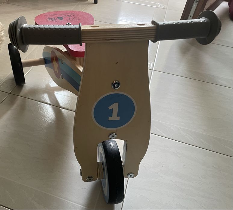 Triciclo para bébé/criança