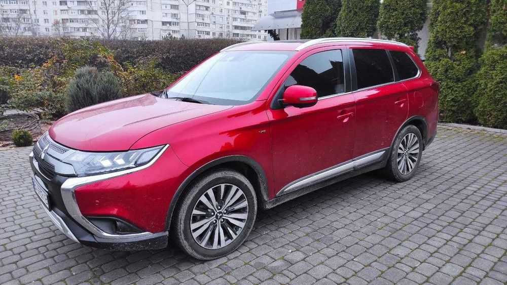 Mitsubishi Outlander III GT 2019