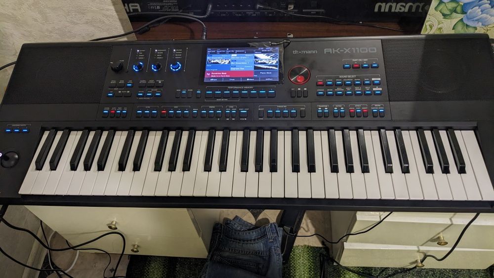 Medeli akx 10/ Thoman akx1100 синтезатор