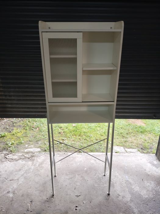 Szafka , nadstawka nad pralkę.