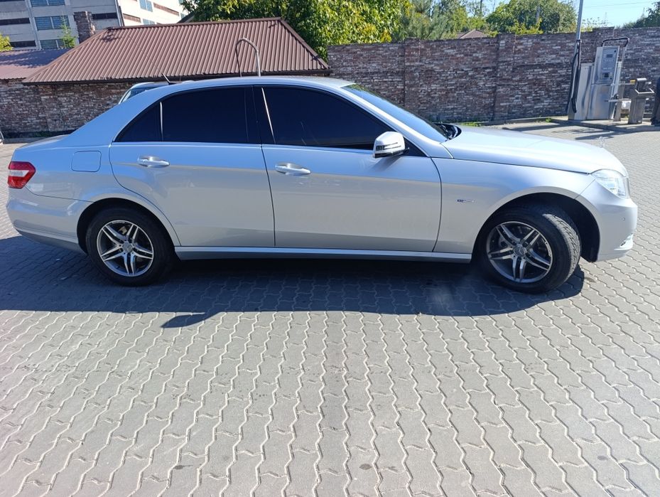 Продається надійне і економне авто