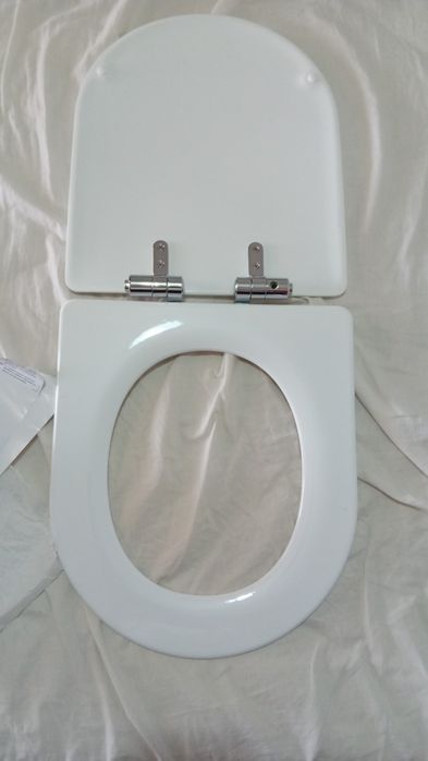 Tampa de sanita nunca utilizada