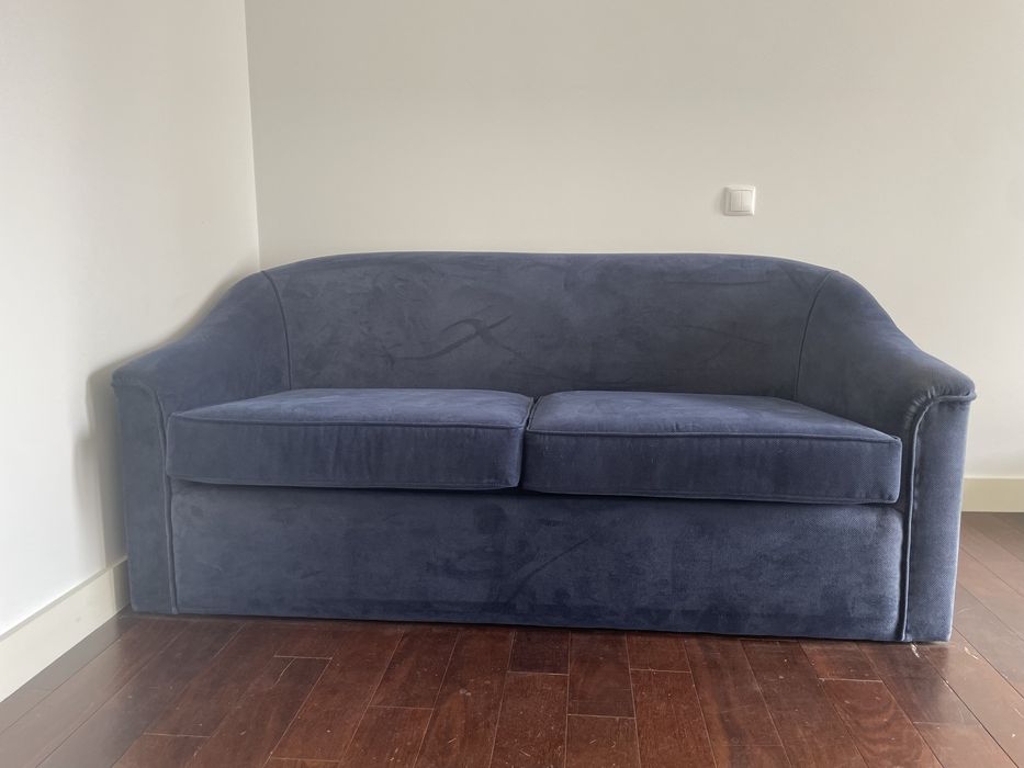 Sofa azul (interior)