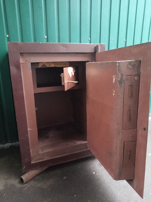 Сейф броневанний