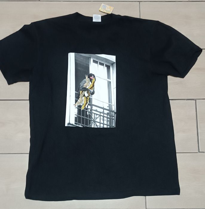 Футболка supreme