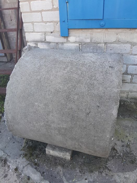 Продам бетонне кільце метрове