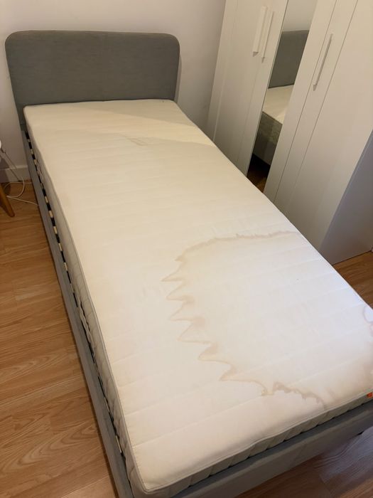 Cama+colchão 200x90