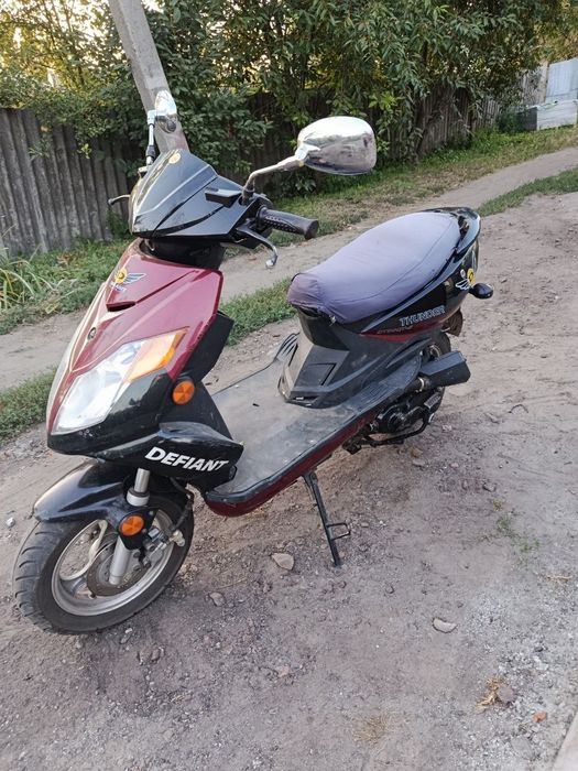 Продам скутер defiant
