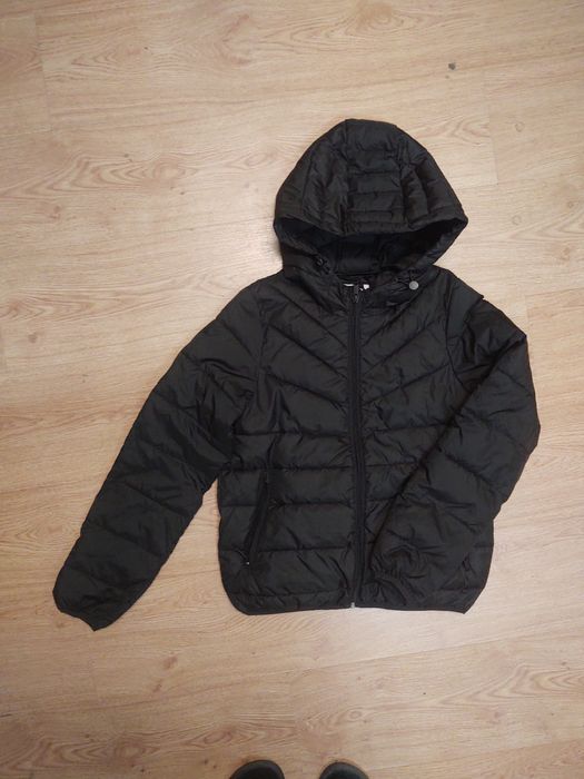 Kurtka czarna pikowana House