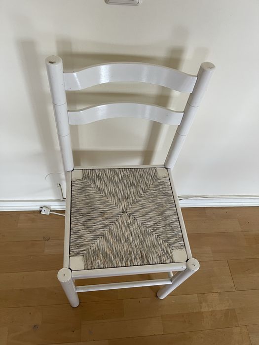 Mesa de mármore com 4 cadeiras