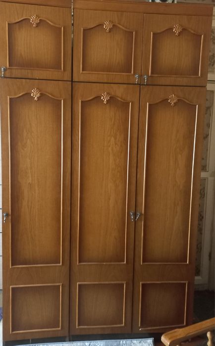 Продам шафу, пенал.  Самовивіз.